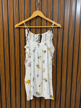 Chest 20 Lenght 28 Fabric rayon Western Style Sleeveless Tops