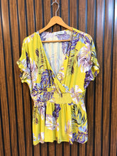 Chest 20 Lenght 26 Fabric cotton Ladies Western Casual Half Sleeve Tops