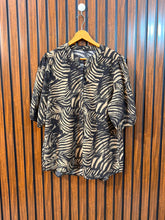 Chest 20 Lenght 27 Fabric silk Women’s Branded Sleeve Top