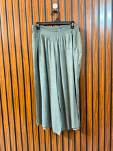 Waist 40 Length 33 Fabric linen Women’s Western Branded Trouser