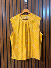 Chest 23 Length 25 Fabric Rayon Branded Ladies Sleeveless Top