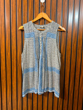 Chest 21 Lenght 27 Fabric Rayon Women's Summer Sleeveless Top Collection