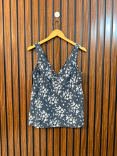 Chest 18 Length 24 Fabric linen Western Ladies Sleeveless Wear