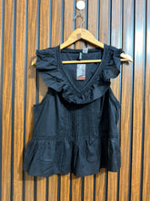 Chest 18 Lenght 20 Fabric cotton Branded Womens Sleeveless Top Collection