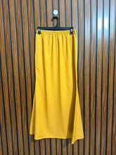 Waist 28 Lenght 38 Fabric rayon Ladies Branded Skirt