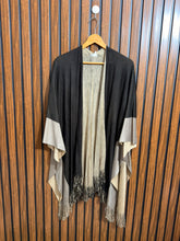 Ladies Outdoor Shawl