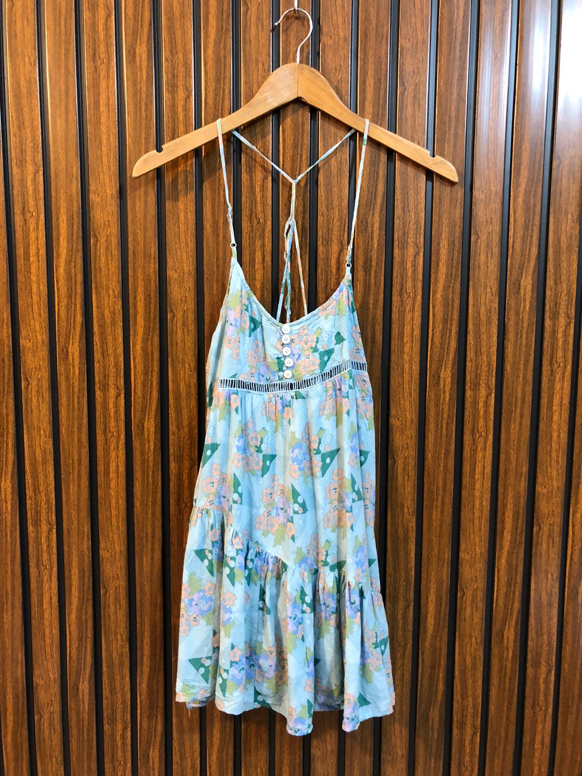 Chest 15  Lenght 30  Fabric linen Slim Fit Sleeveless Top