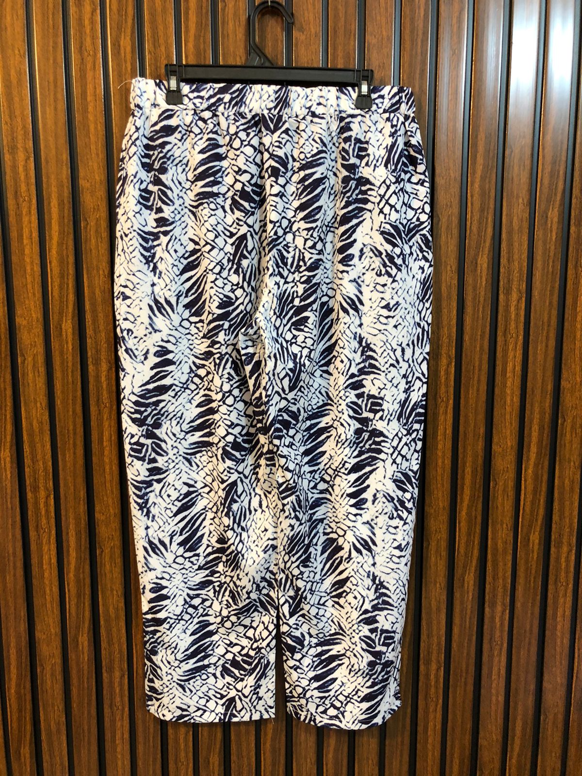 waist 34 to 36  lenght 39  fabric silk Elegant Look Women Casual Trouser