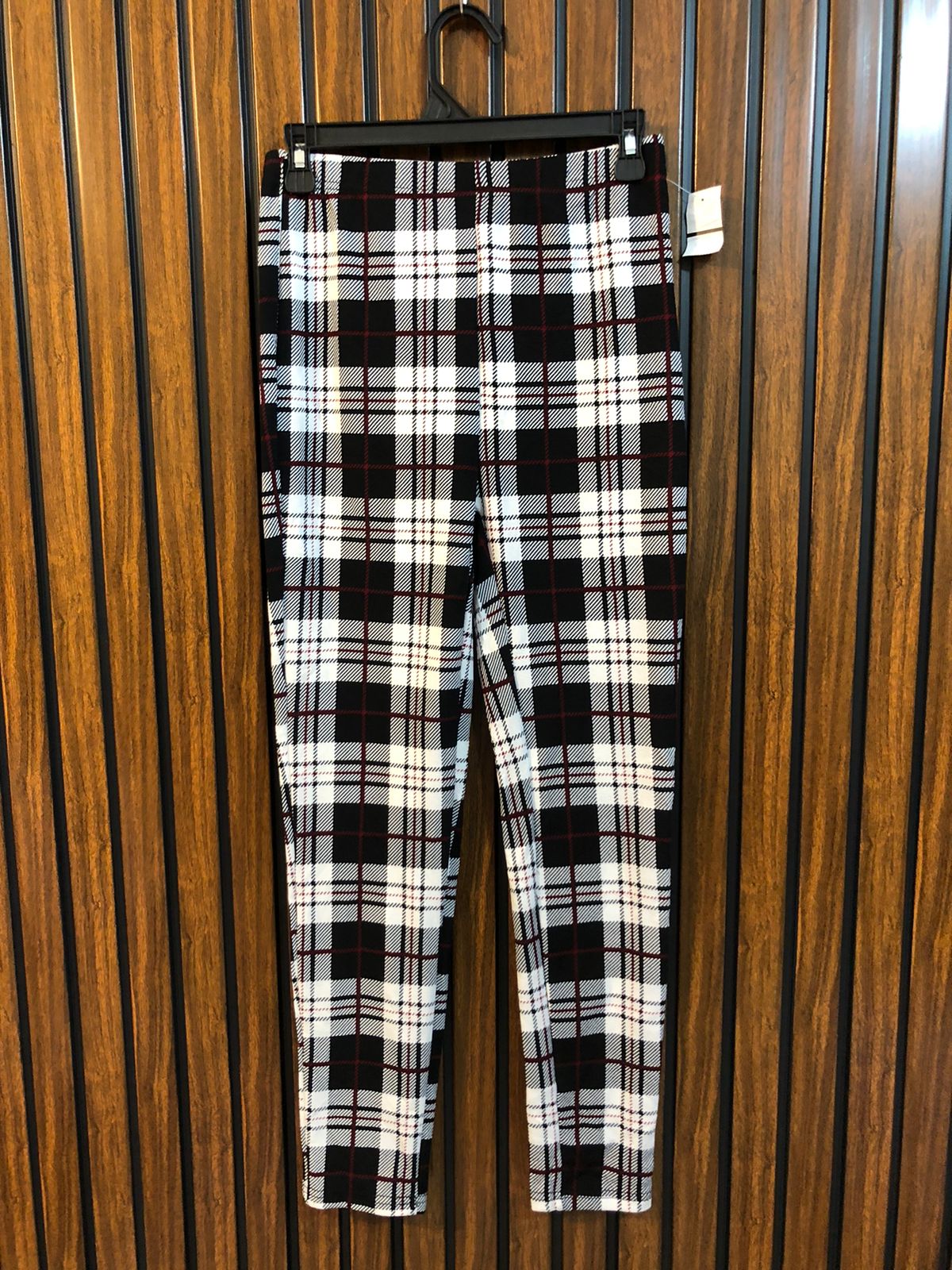 Waist 30 To 32  Lenght 37  Fabric Silk Jersey Stylish Ladies Western Trouser Range