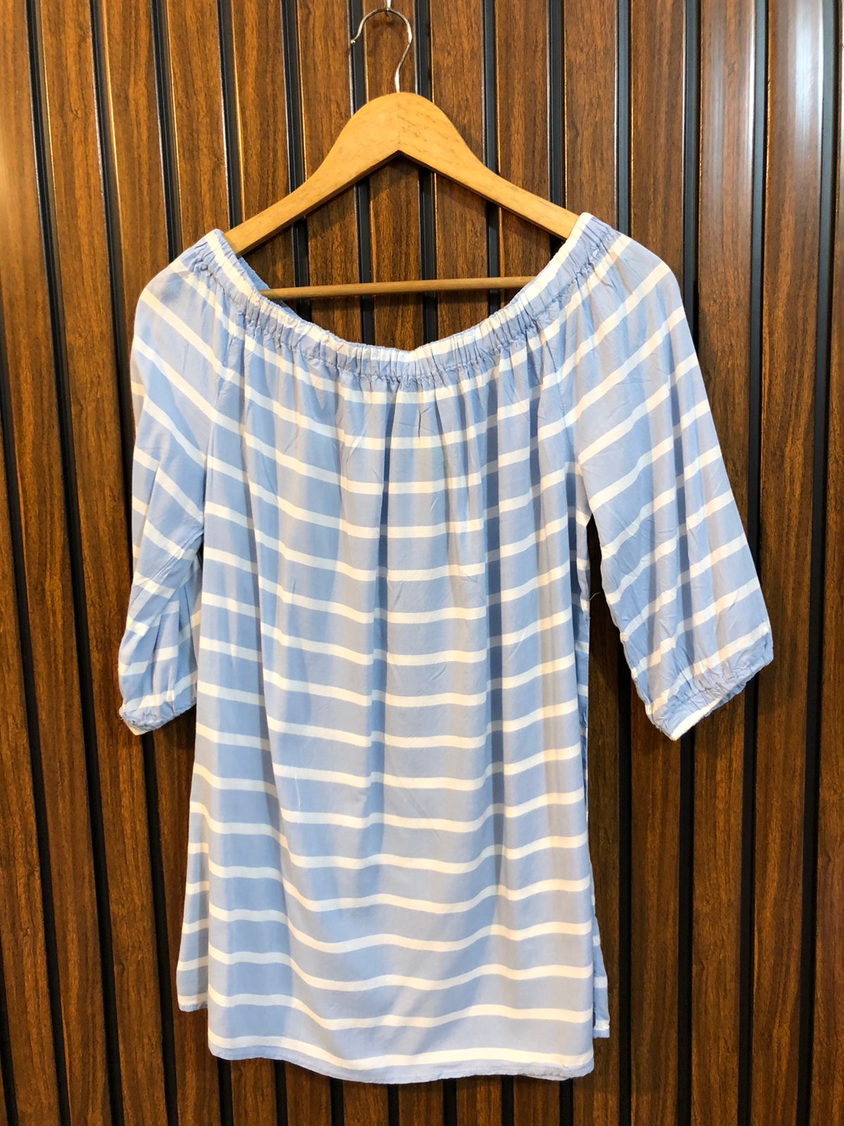 Chest 21  Length 24  Fabric Linen Branded Women Full Sleeve Top