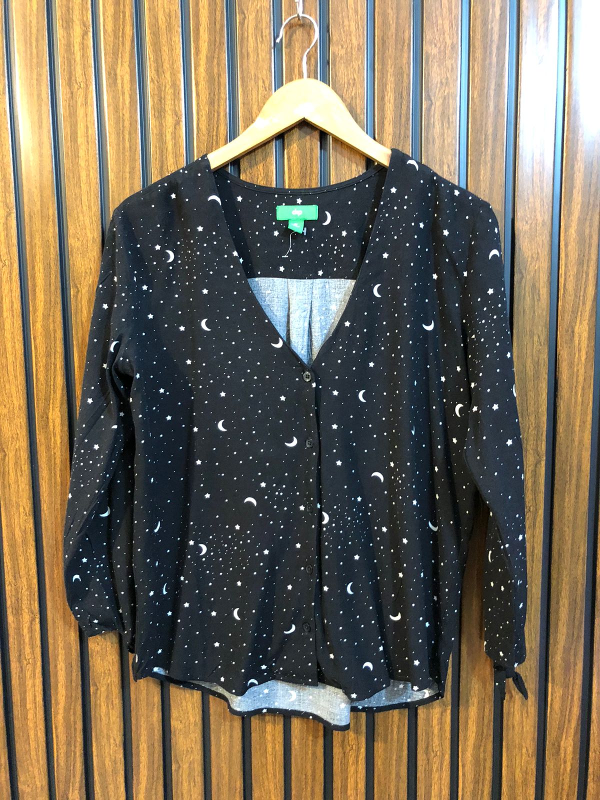 Chest 20  Length 23 To 24  Fabric Linen Western Women Full Sleeve Top Latest