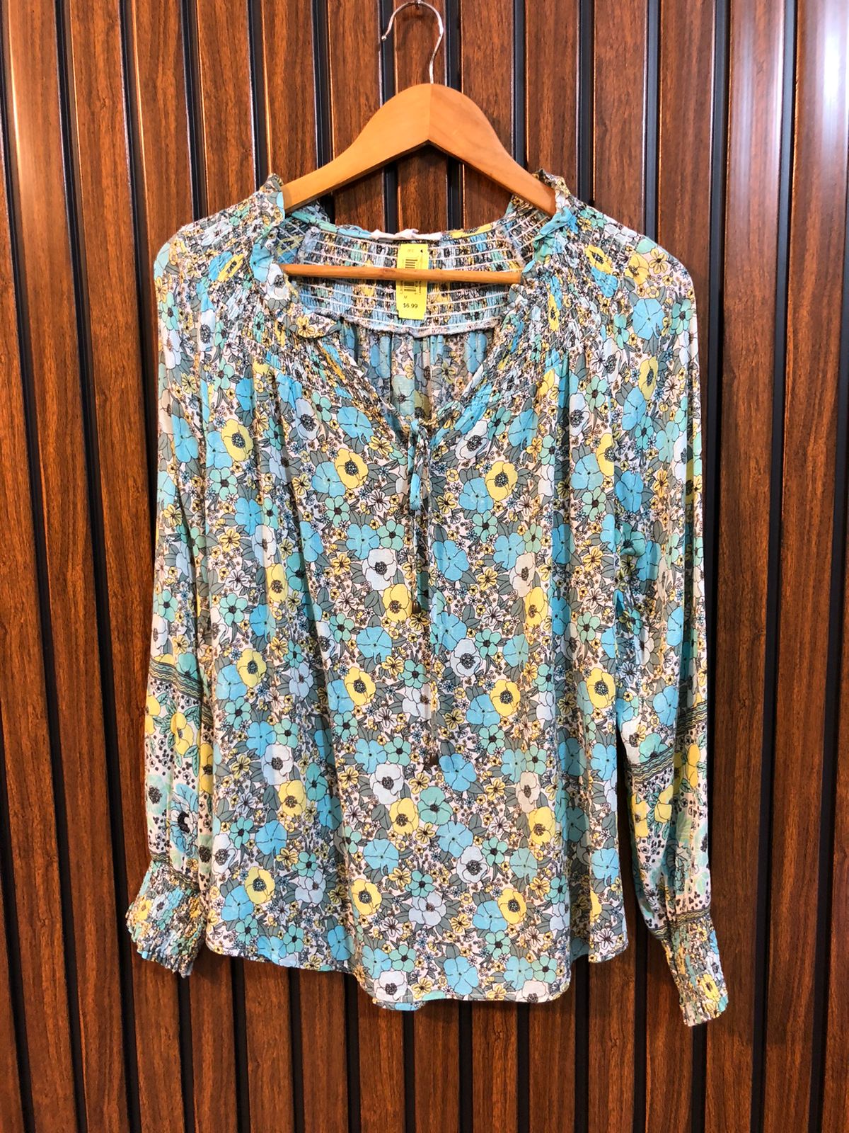 Chest 20  Length 26  Fabric Linen Full Sleeve Top for Women Western Brand