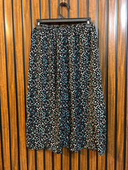 Waist 28 to 30  Length 37  Fabric silk Chic & Modern Women’s Skirts