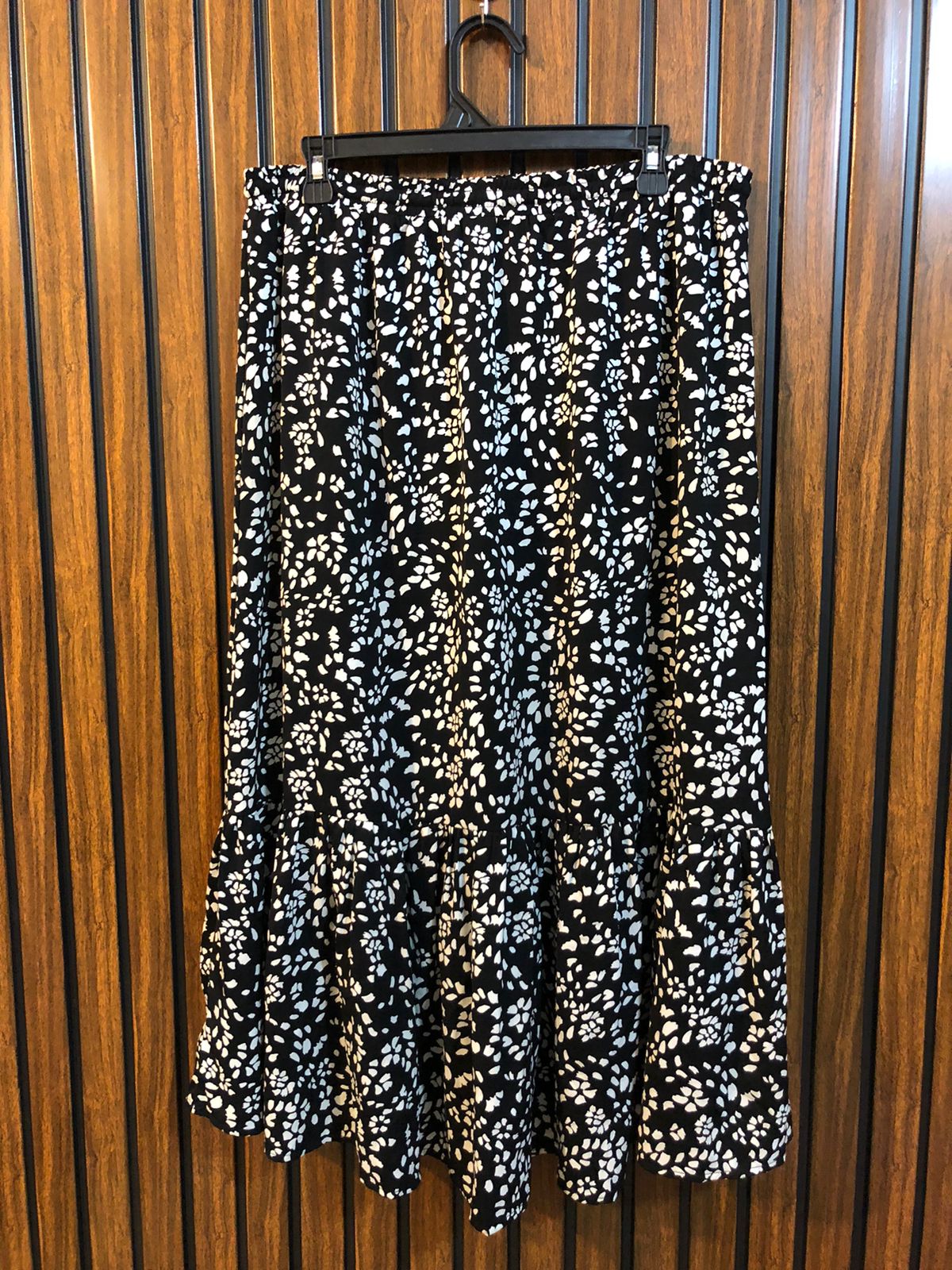 Waist 36  Length 32  Fabric silk Premium Branded Skirts for Girls