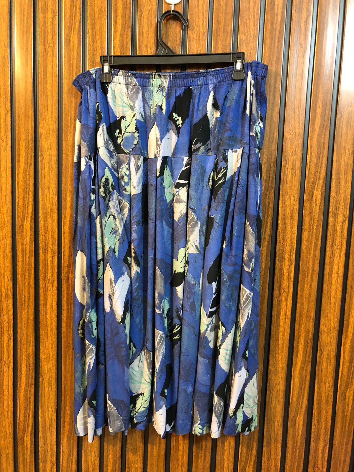 Waist 38  Length 30  Fabric linen Top Quality Branded Skirts