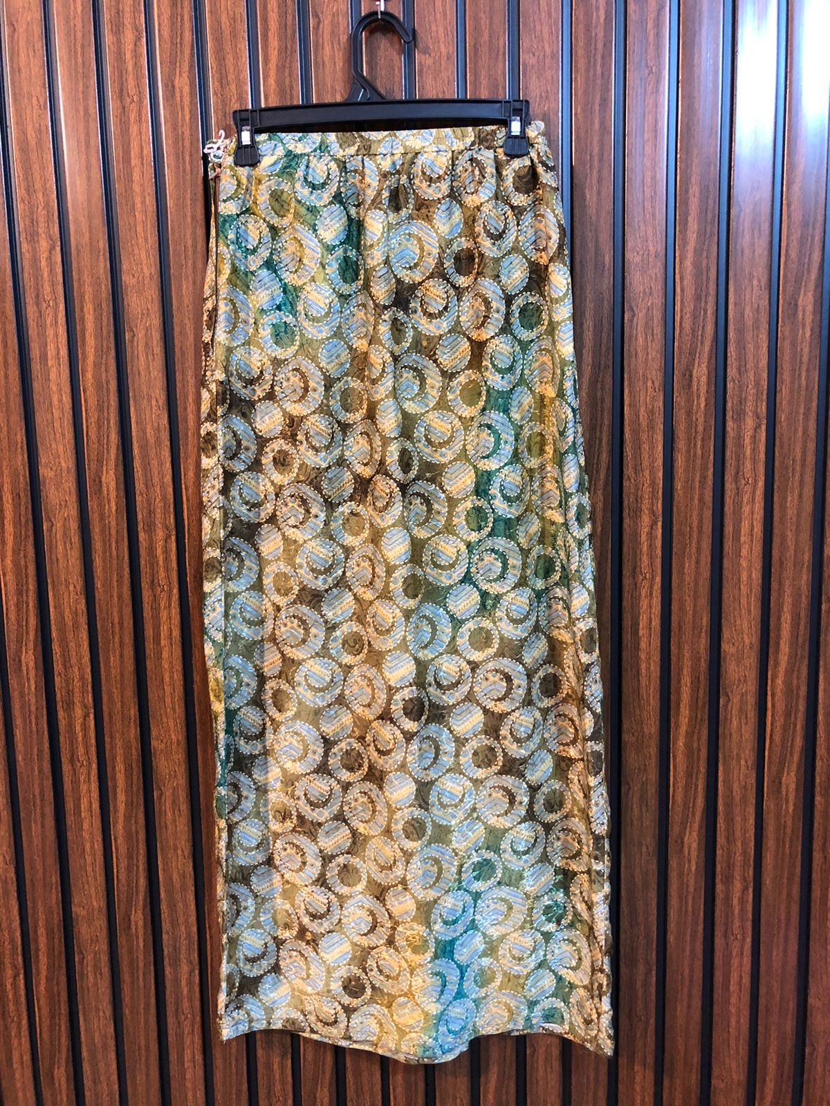 Waist 26 To 28  Length 48   Fabric Silkc Classy & Trendy Skirt Collection