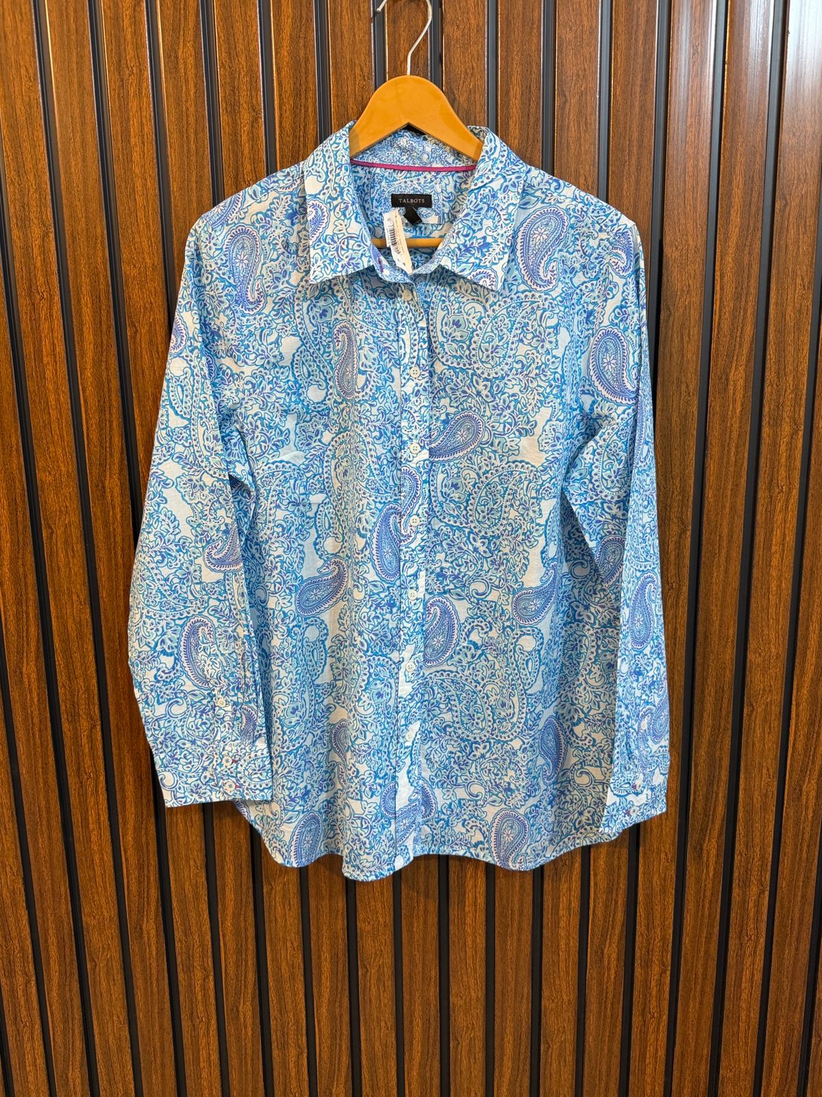 Chest 20  Length 27  Fabric Cotton Casual Wear Full Sleeve Button Down Shirt Women's