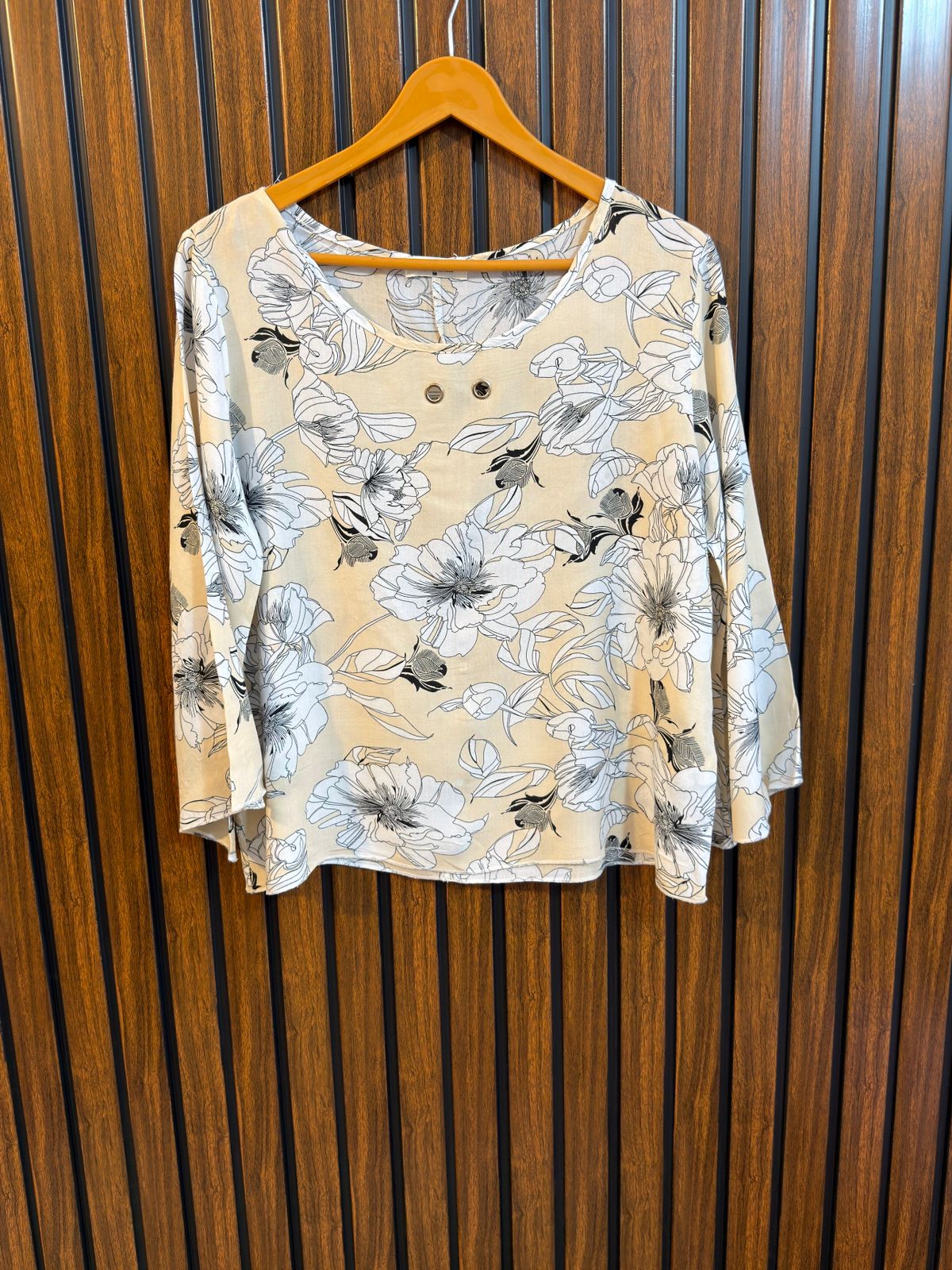 Chest 19  Length 22  Fabric Linen Comfortable & Stylish Full Sleeve Tops