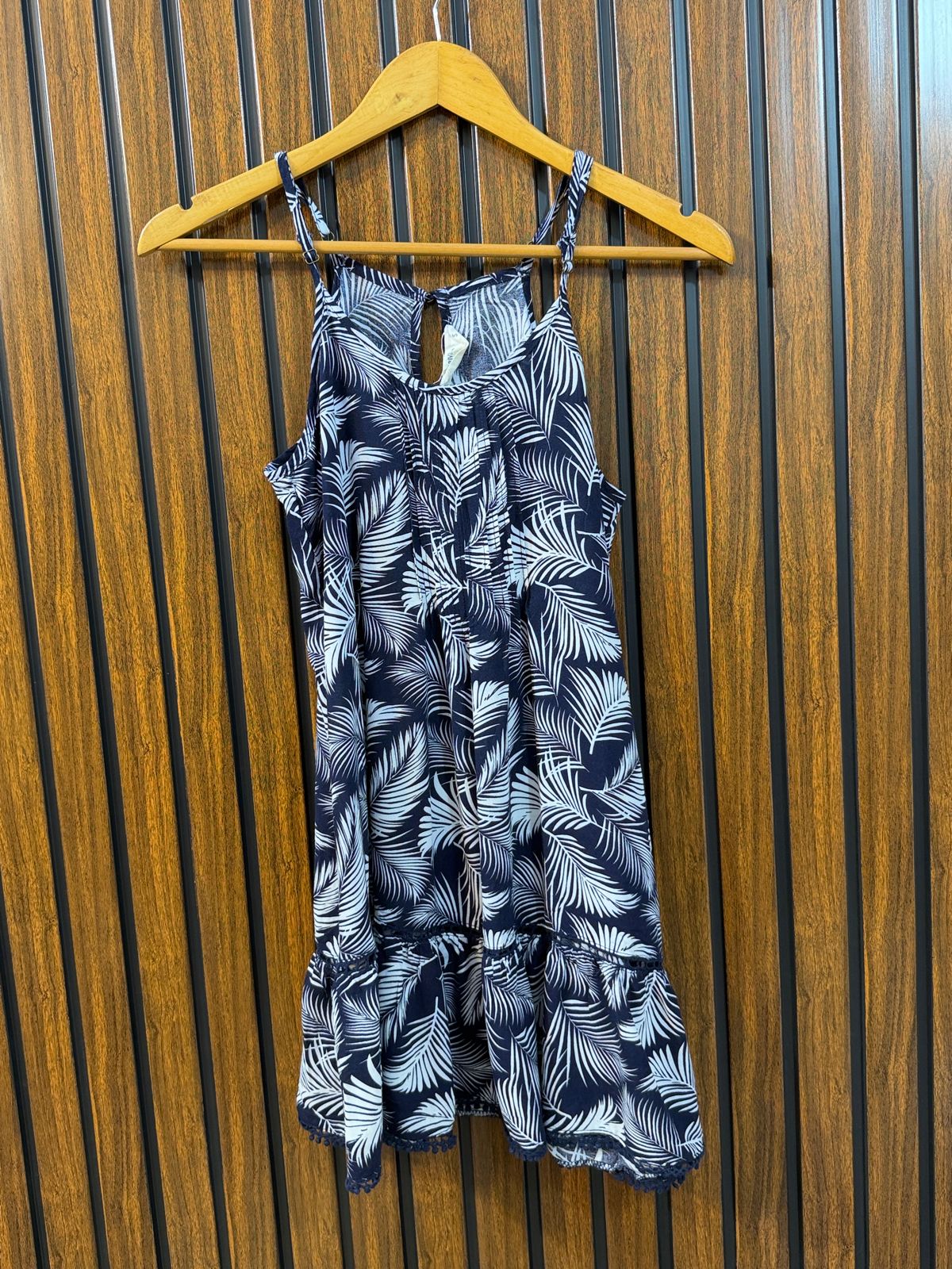 Chest 18  Lenght 28  Fabric linen Branded Casual Sleeveless Tops for Women