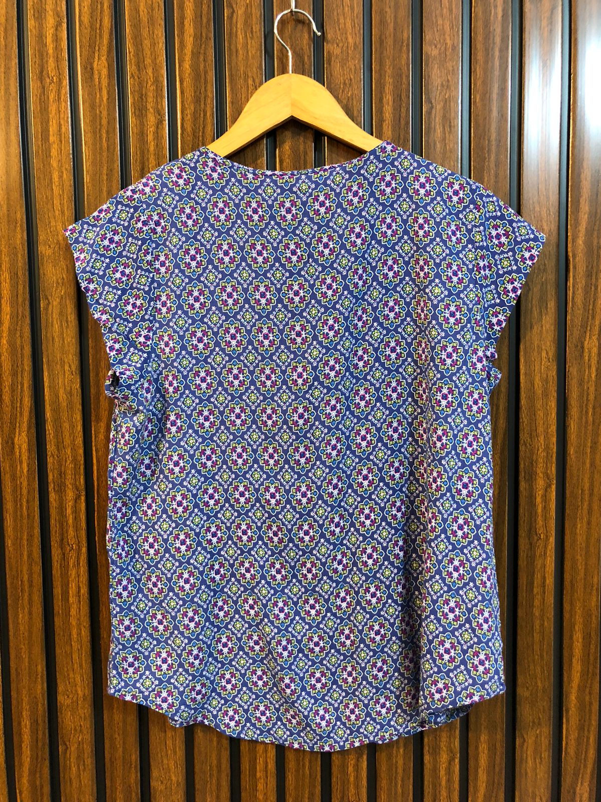 Chest 19  Lenght 24  Fabric linen Premium Quality Women’s Western Tops