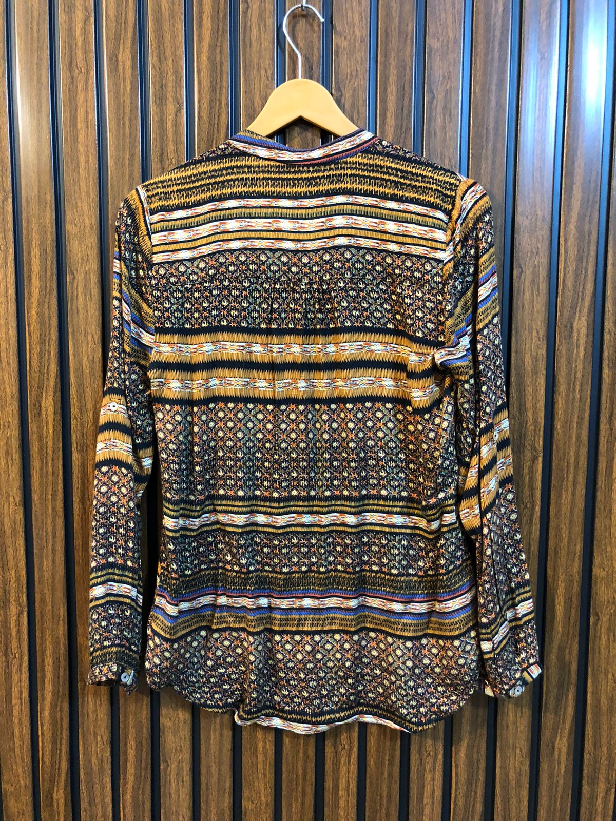 Chest 17  Length 26  Fabric Linen Premium Quality Women’s Full Sleeve Top