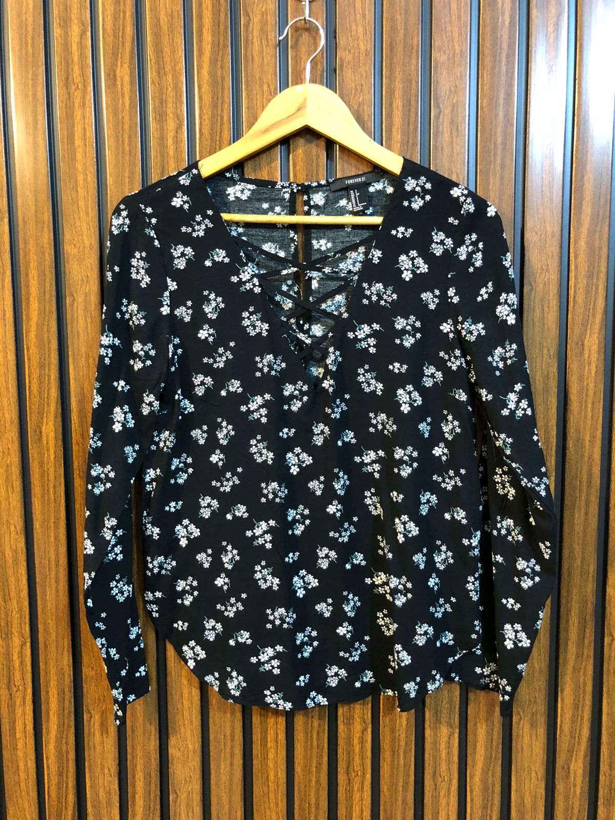 Chest 17  Length 22  Fabric Linen Everyday Wear Women’s Full Sleeves Top