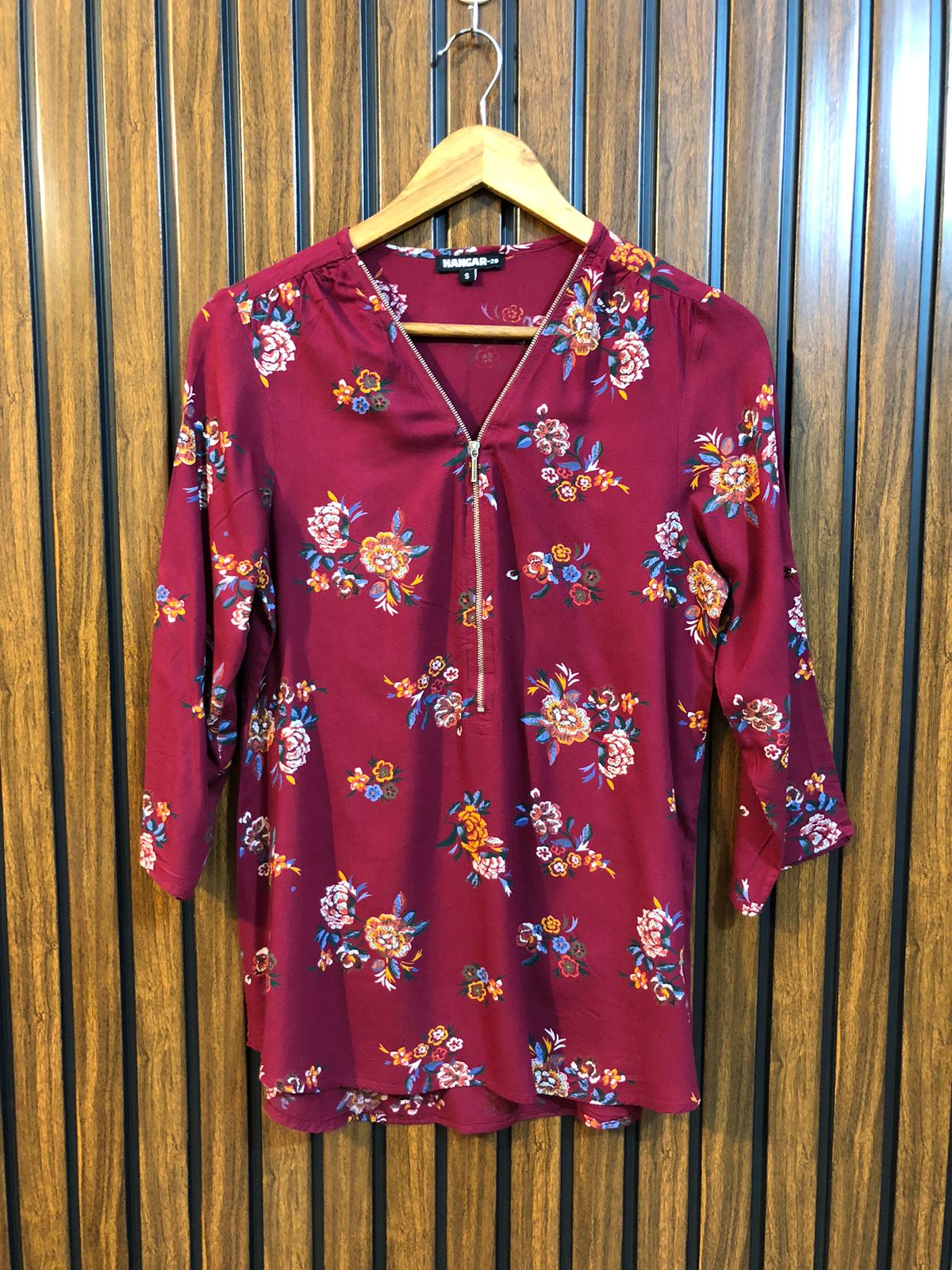 Chest 17  Length 27 To 28  Fabric Linen Stylish Office Wear Women’s Top