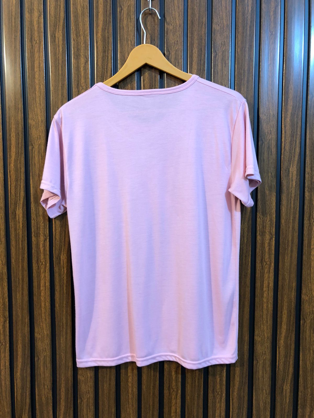 Chest 19  Length 24 Women’s Relaxed Fit Tee