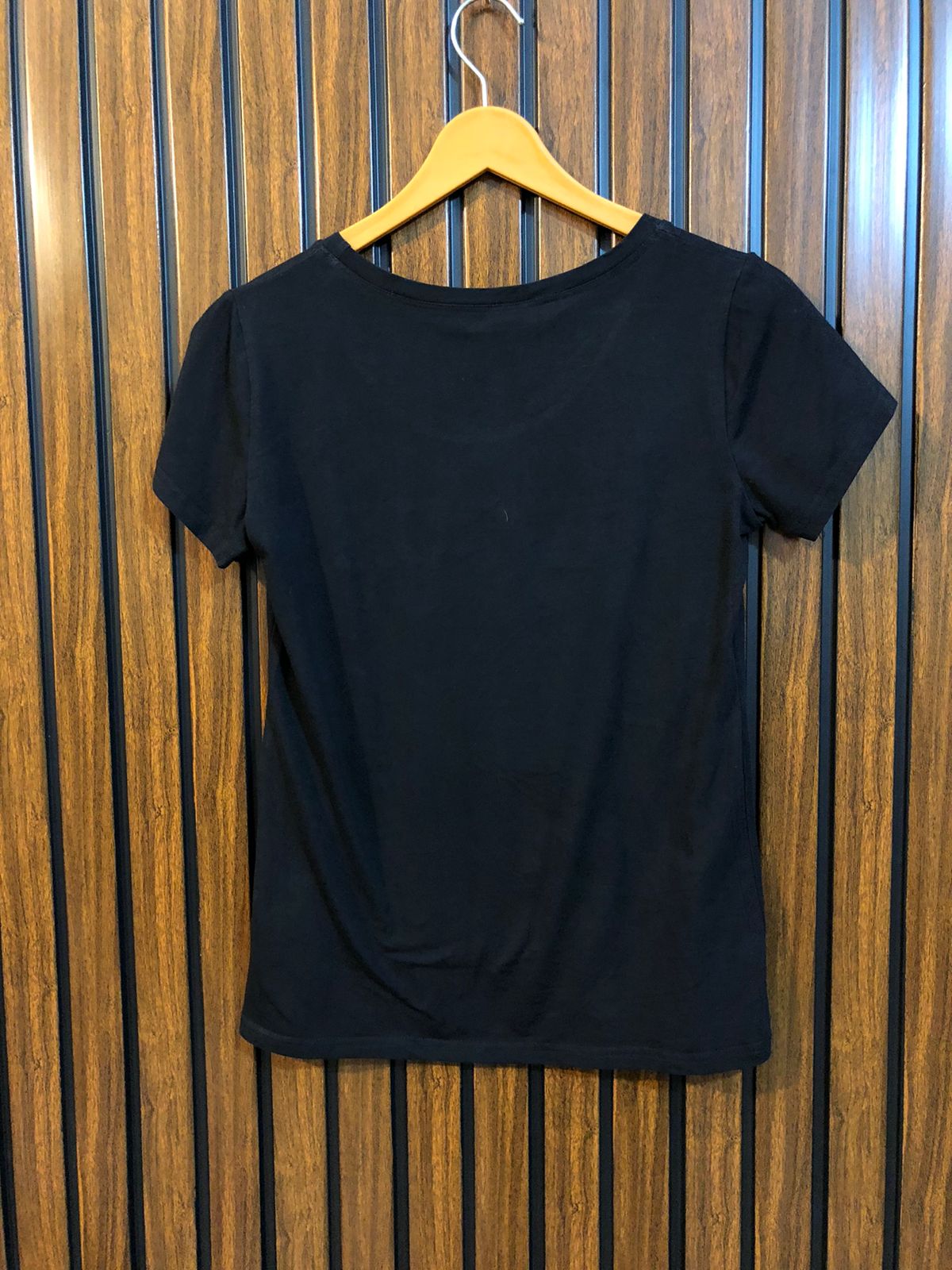 Chest 17  Length 22 Women’s Casual Fashion Tee