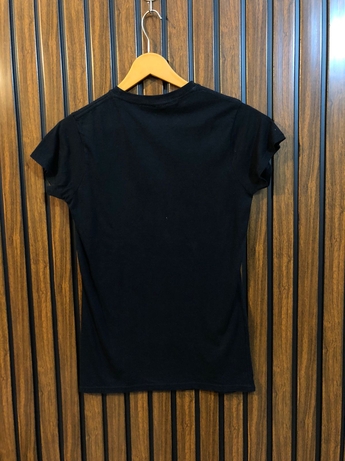 Chest 16  Length 25 Women’s Daily Style Tee