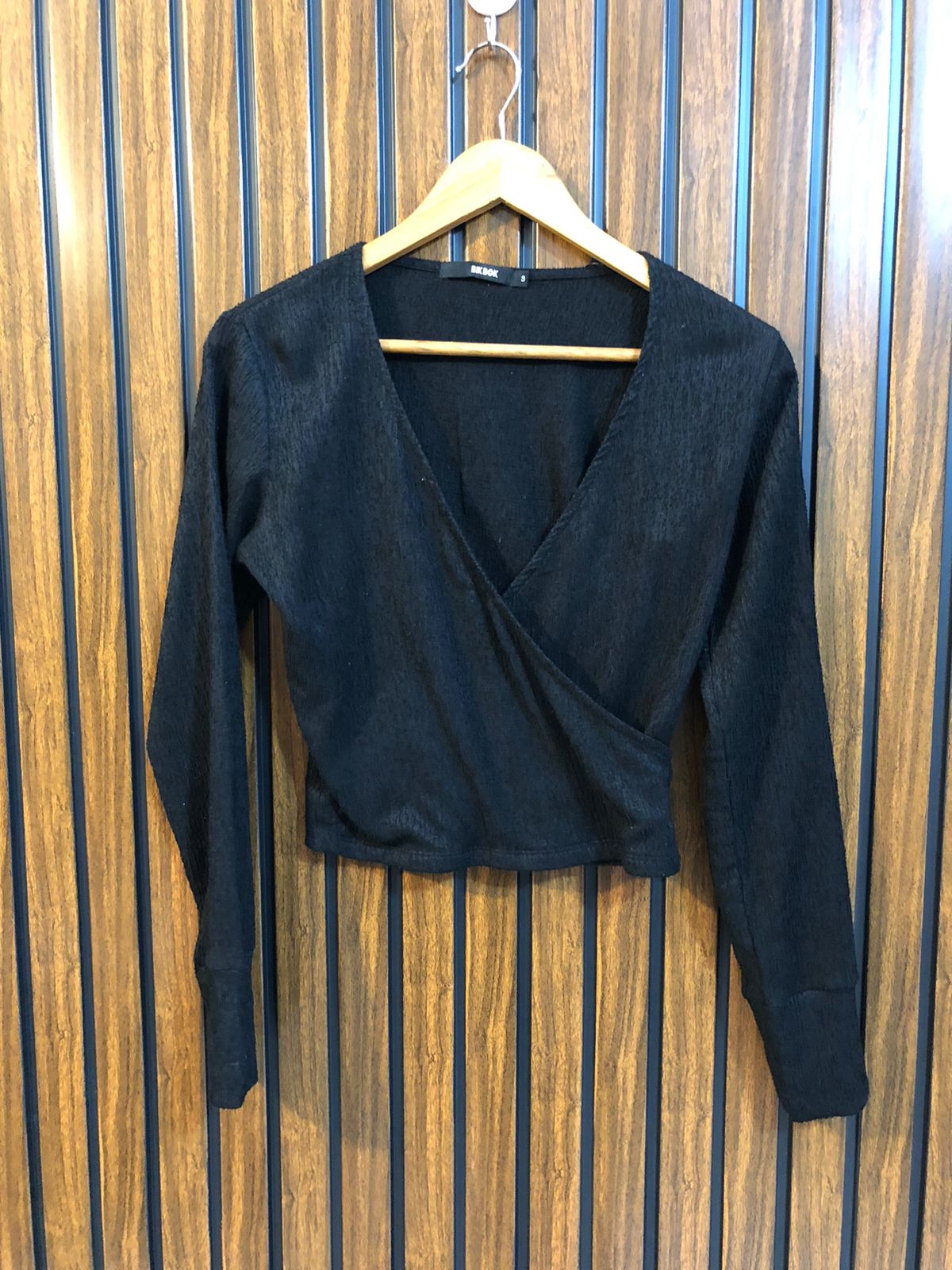 Chest 19  Lenght 17  Fabric jersey Trendy Women’s Fashion Crop Tops