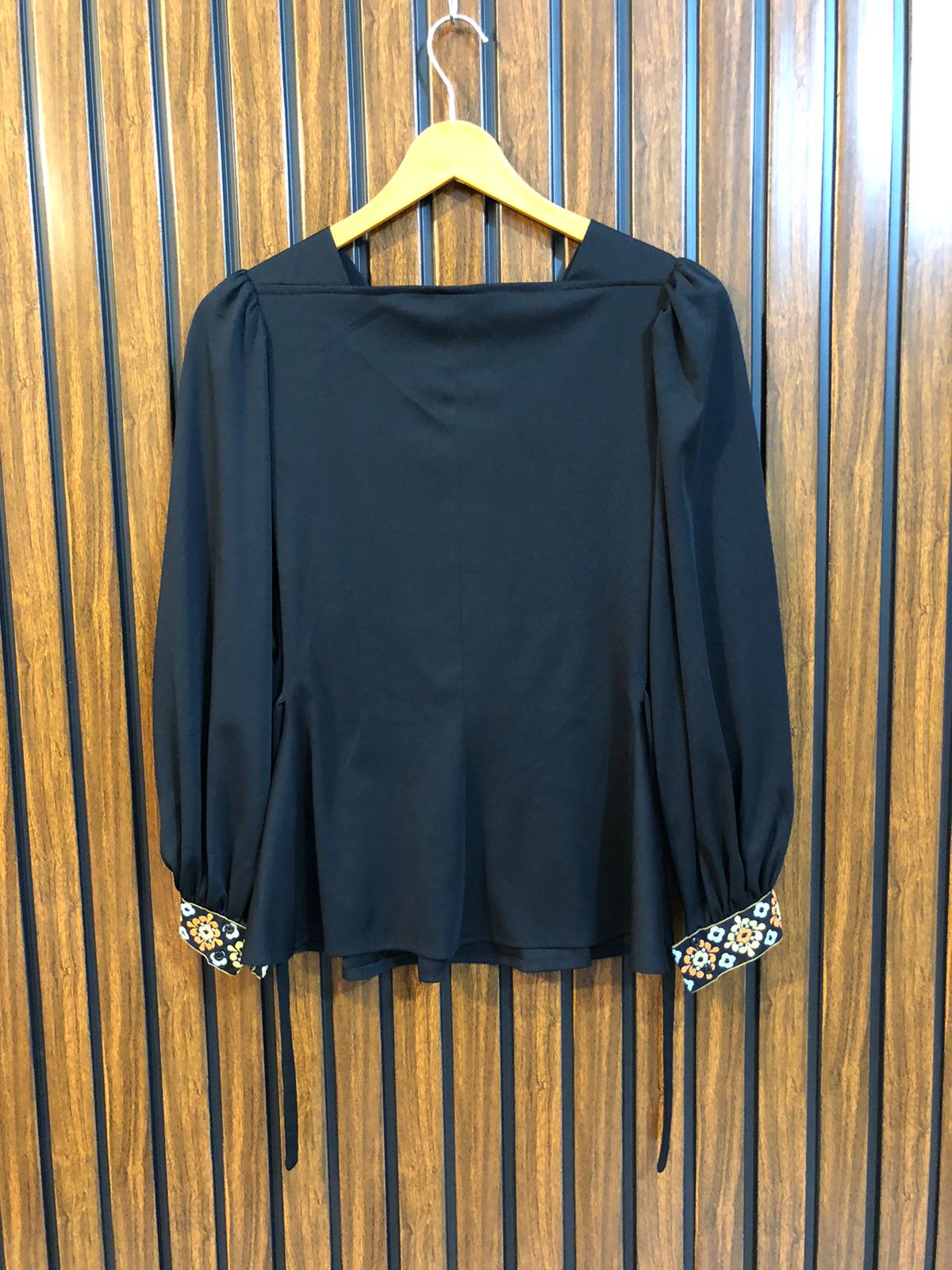 Chest 16  Lenght 23  Fabric silk Premium Ladies Crop Tops Collection