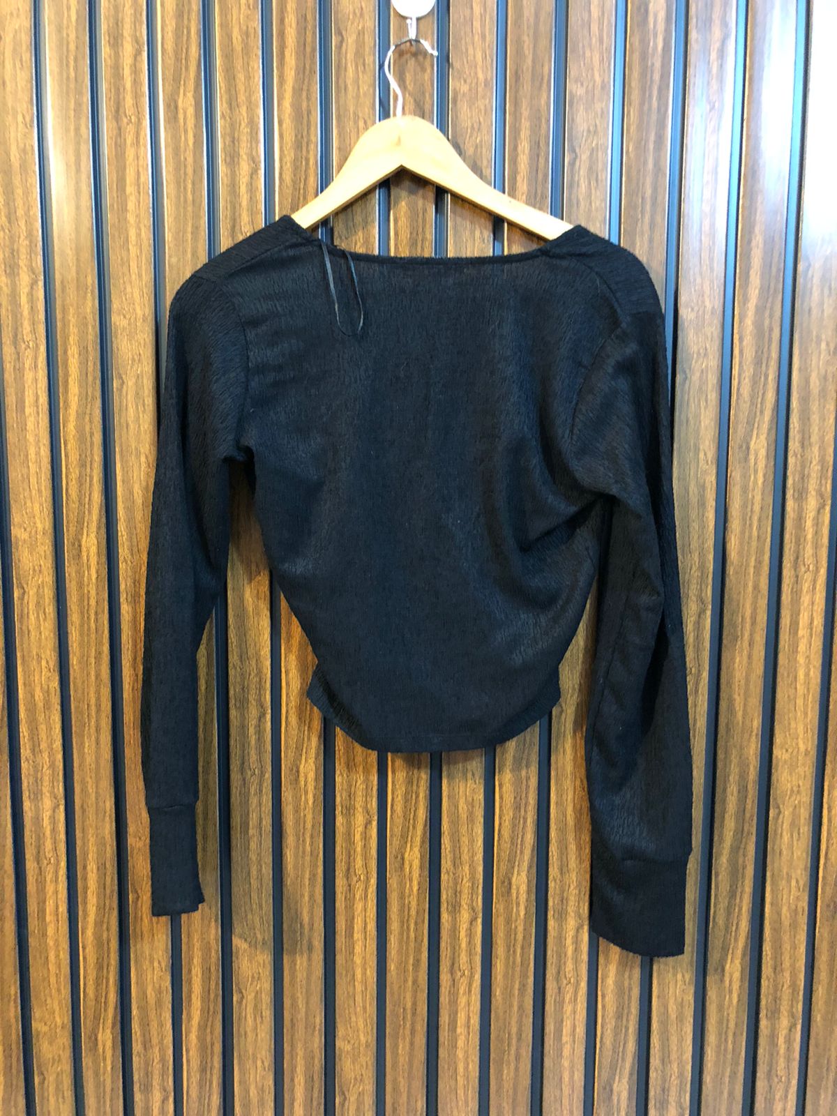 Chest 19  Lenght 17  Fabric jersey Trendy Women’s Fashion Crop Tops