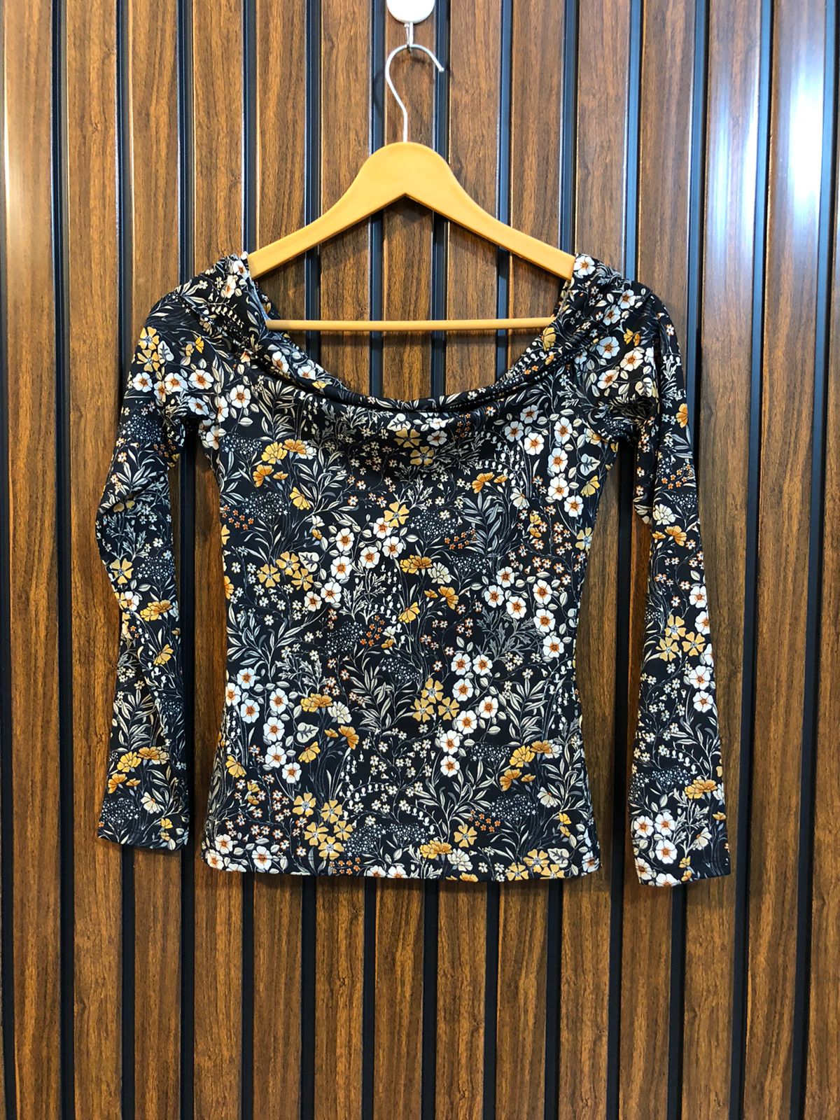 Chest 17  Lenght 19  Fabric silk jersey Everyday Fashion Women’s Crop Tops