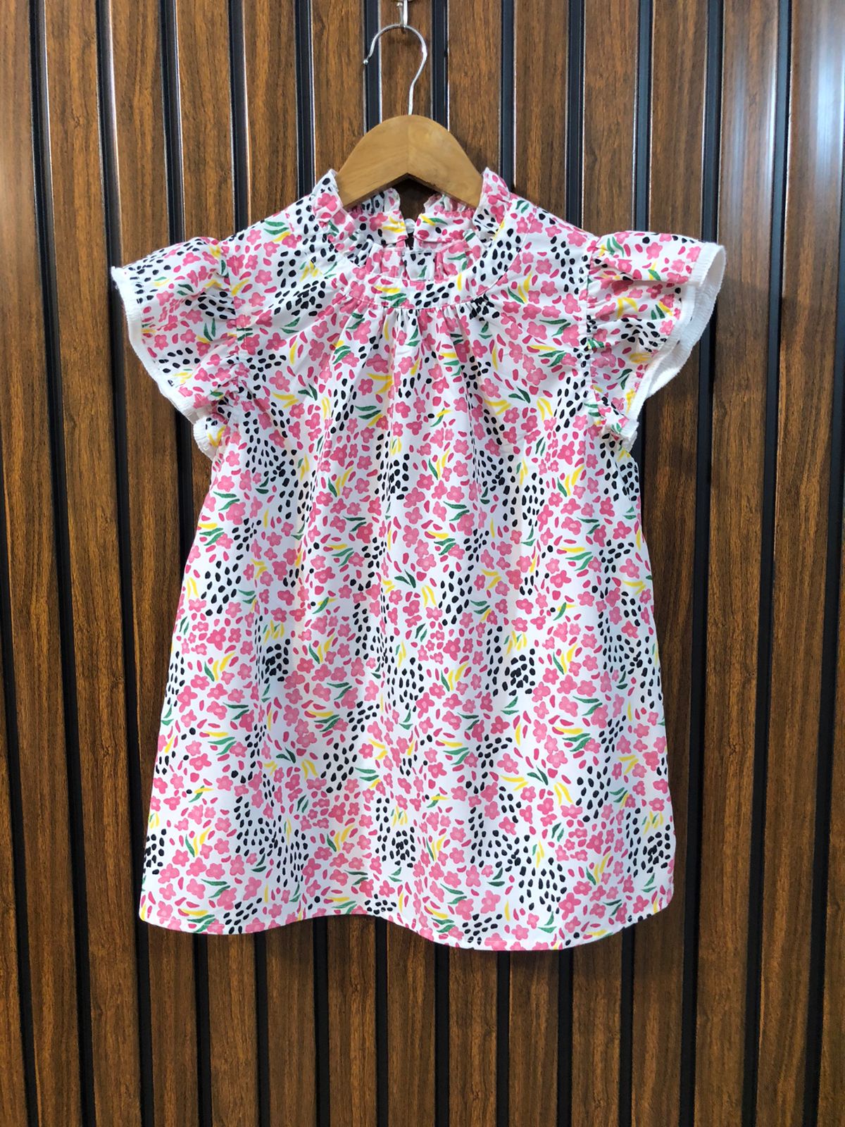 Chest 18  Lenght 21  fabric cotton silk Modern Ladies Half Sleeve Western Top