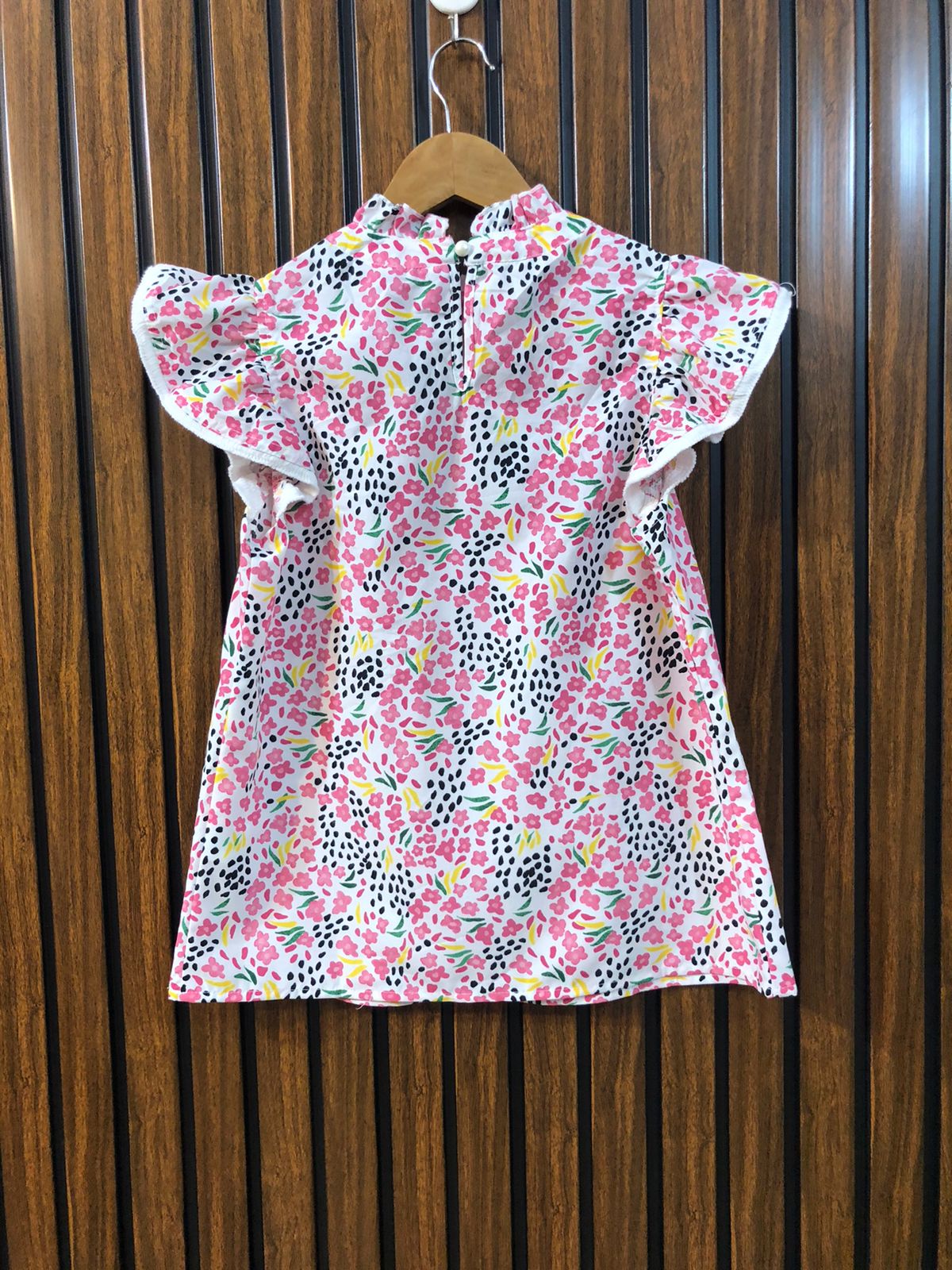 Chest 18  Lenght 21  fabric cotton silk Modern Ladies Half Sleeve Western Top