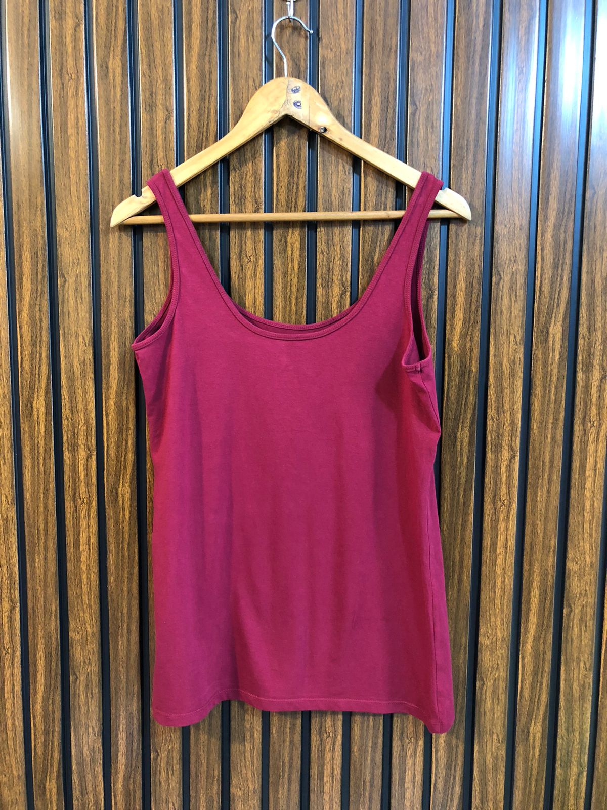 Chest 18  Lenght 25  Trendy Ladies Sleeveless T Shirts