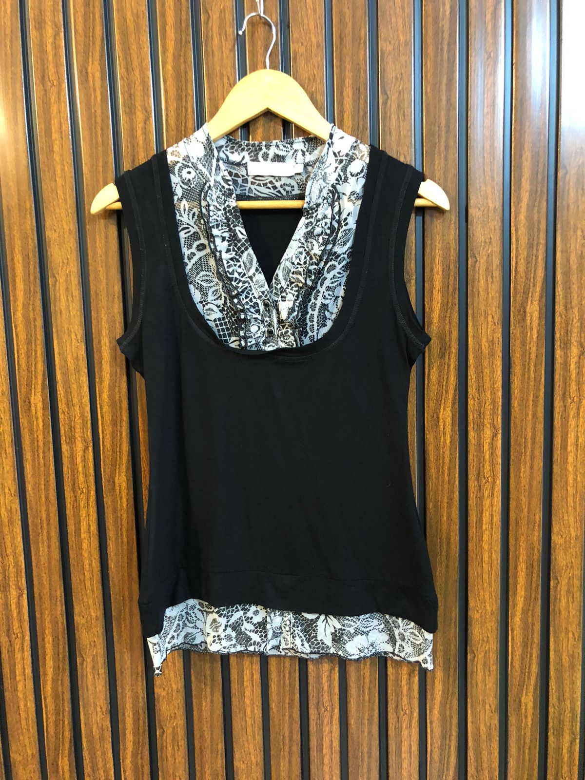 Chest 18  Lenght 24 Branded Fashion Tees For Girls