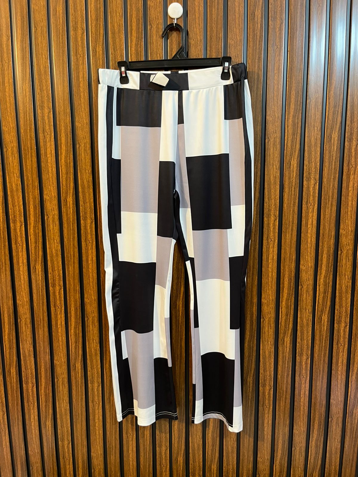 Waist 36 To 38  Length 39  Fabric Silk Jersey High Quality Women’s Trousers
