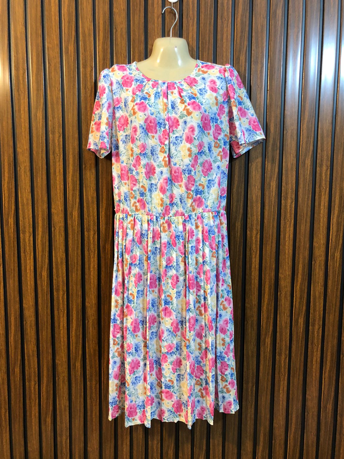 Chest 20  Length 42  Fabric Silk Elegant Women's Full Length Maxi Dress