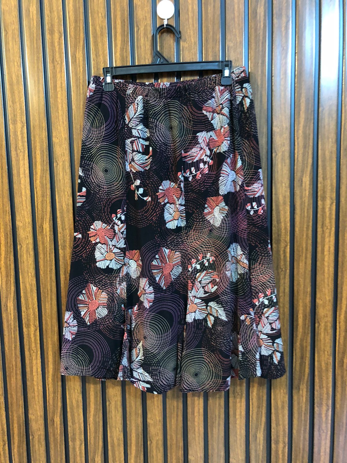 Waist 32  Lenght 26  Fabric silk Women's Fashion Skirt