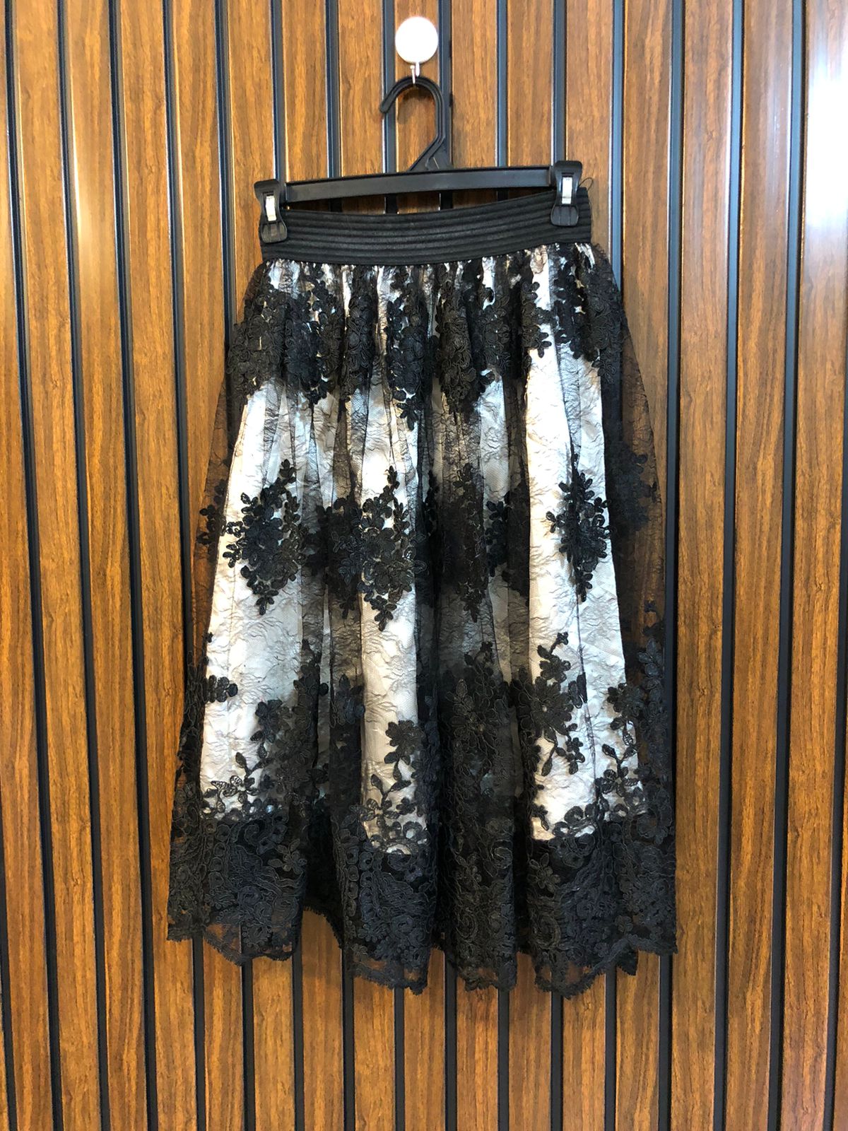 Waist 28  Length 26  Fabric Net Women's Quality Skirt