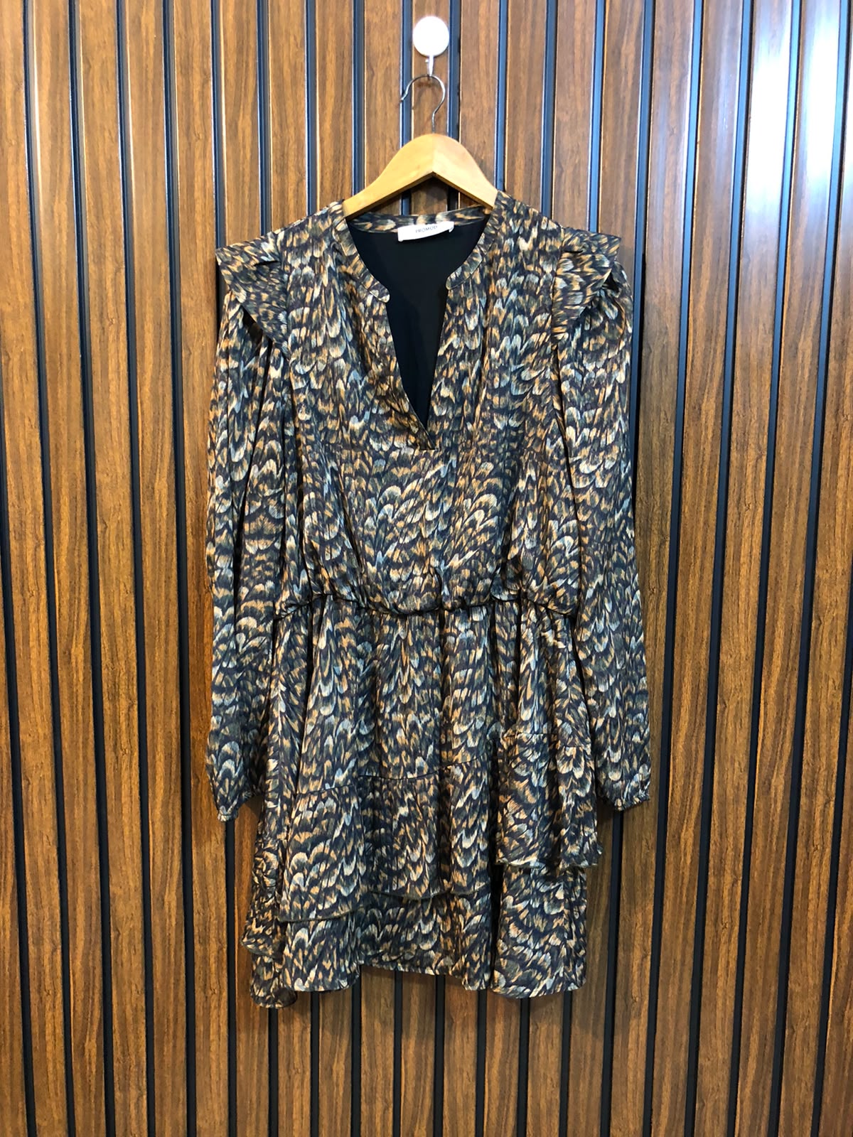 Chest 20  Length 33  Fabric Chiffon Branded Ladies Long Top
