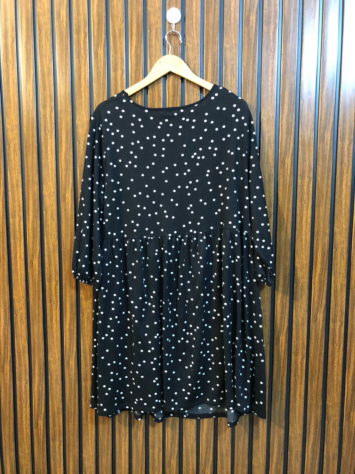 Chest 23  Length 36  Fabric Silk Jersey Trendy Women's Long Top