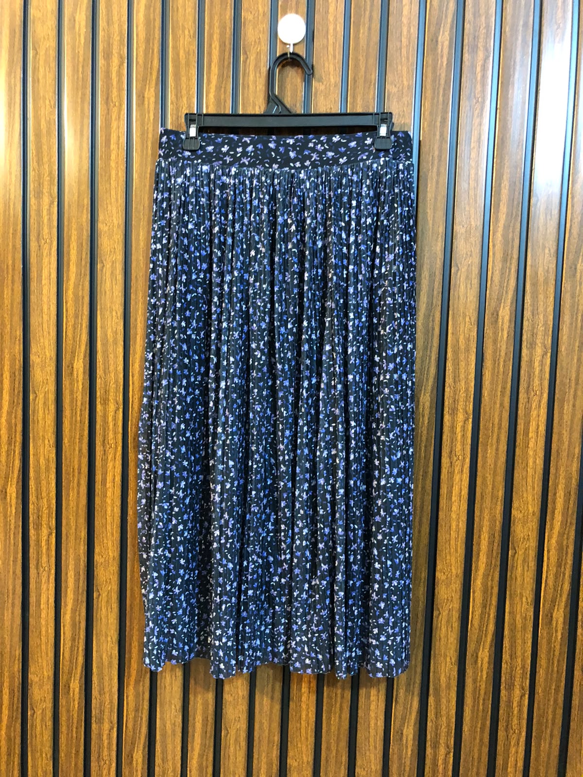 Waist 32  Length 28  Fabric Net Branded Ladies Skirt