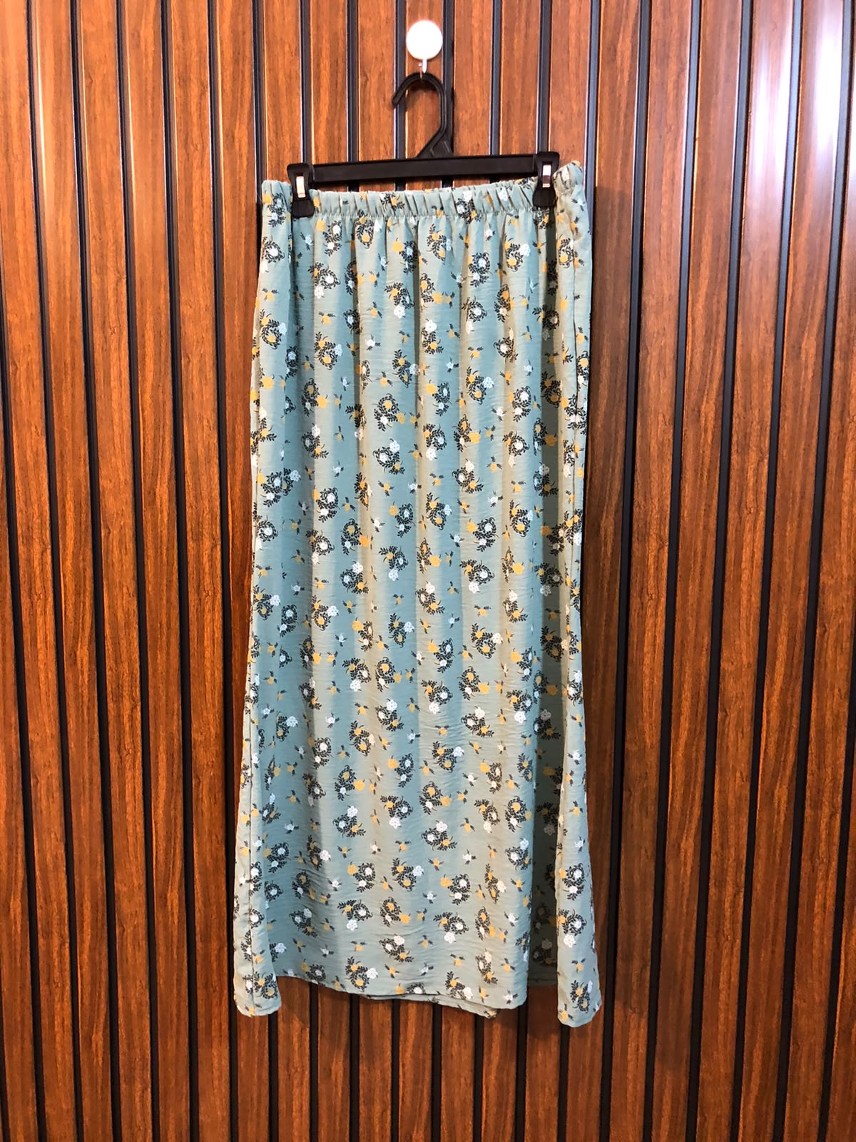 Waist 32  Length 36  Fabric Chiffon Trendy Women's Skirt