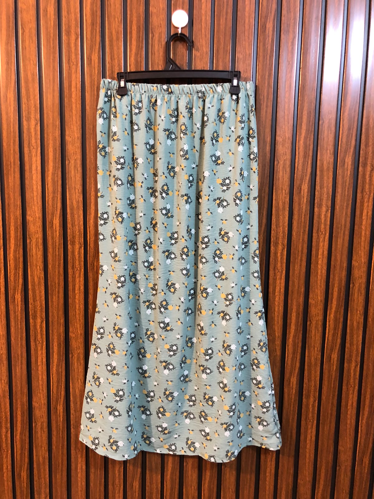 Waist 32  Length 36  Fabric Chiffon Trendy Women's Skirt