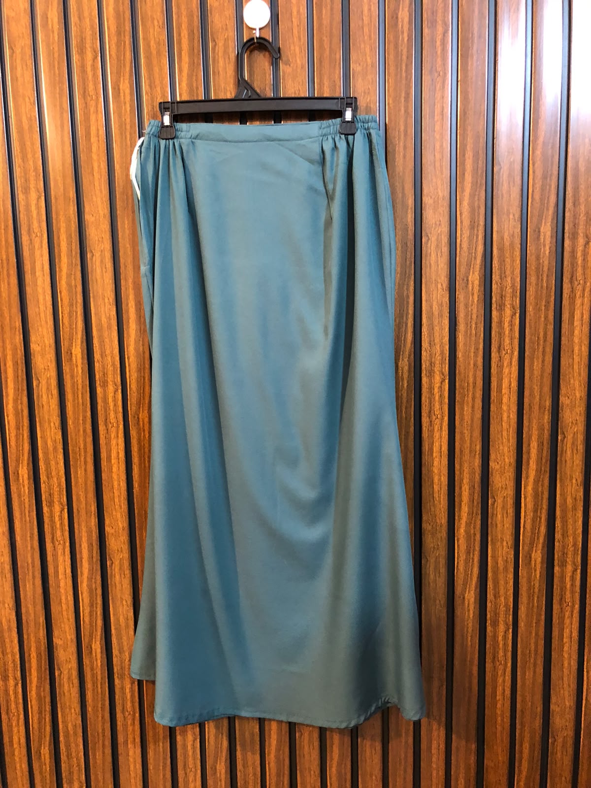 Branded Women's Fashion Skirt Waist 30  Length 37  Fabric Silk