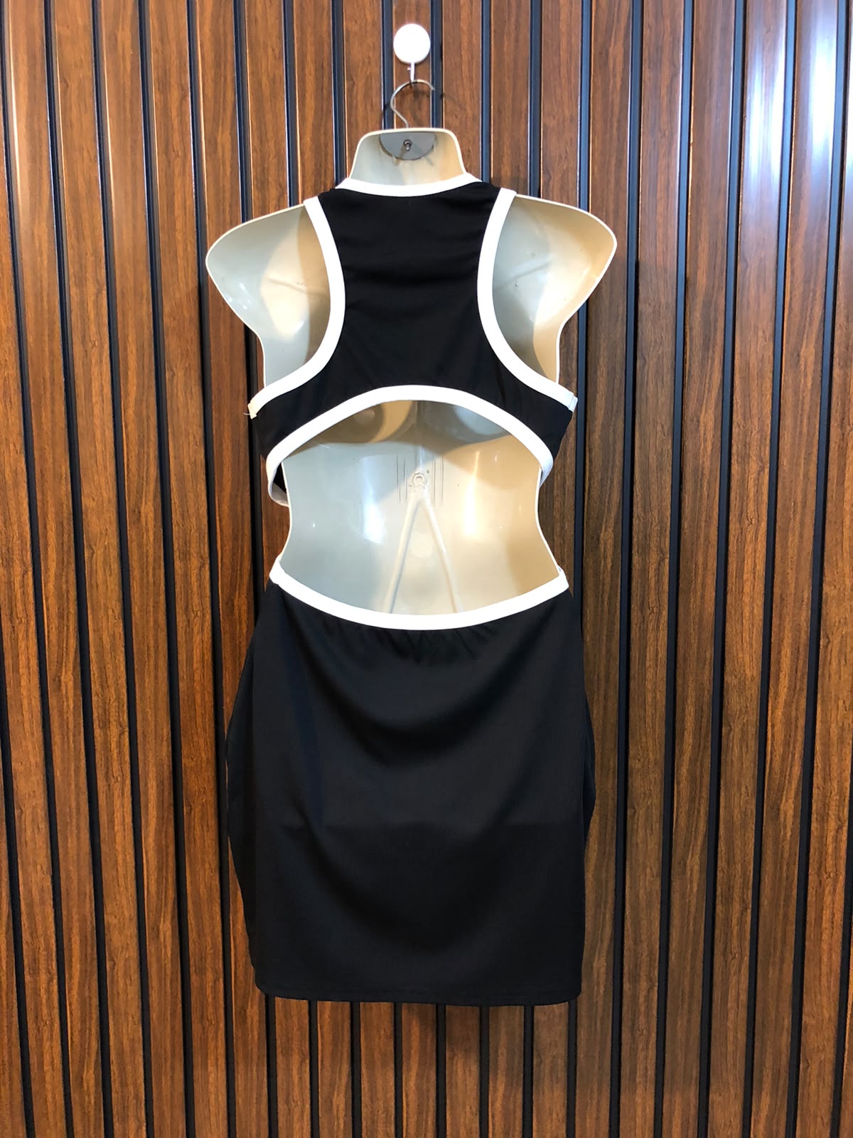 Chest 20  Length 31  Fabric Silk Jersey Women's Designer Party Dress