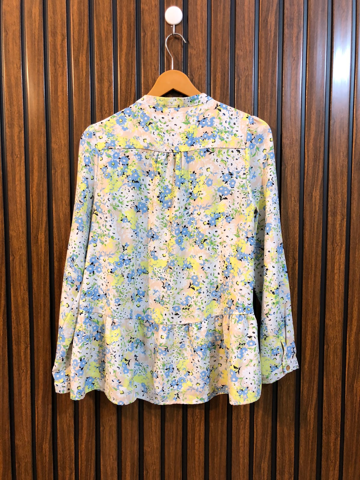 Chest 19  Length 25  Fabric silk Women's Western Full Sleeve Top